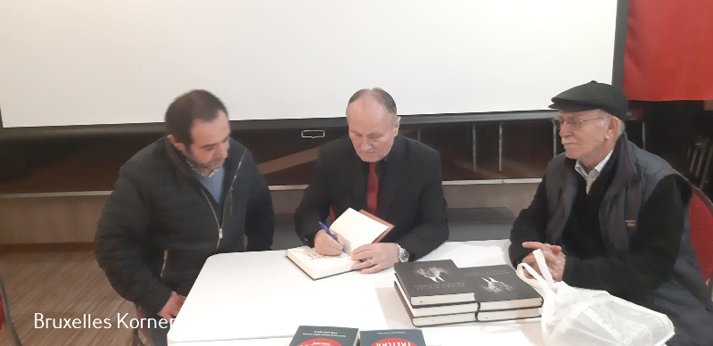 Yusuf Cınal'ın Yeni kitabi ve Yasin Halaç'ın yeni karikatürleri sergilendi.