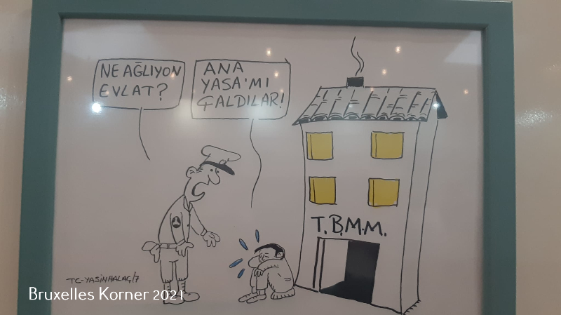 Yusuf Cınal'ın Yeni kitabi ve Yasin Halaç'ın yeni karikatürleri sergilendi.