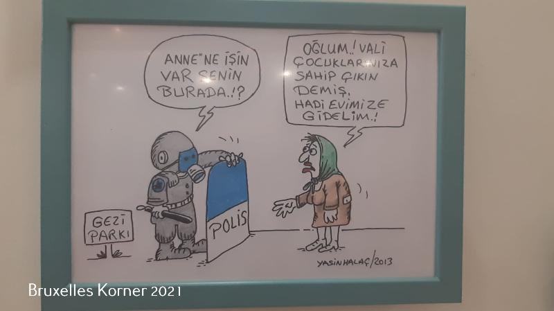 Yusuf Cınal'ın Yeni kitabi ve Yasin Halaç'ın yeni karikatürleri sergilendi.