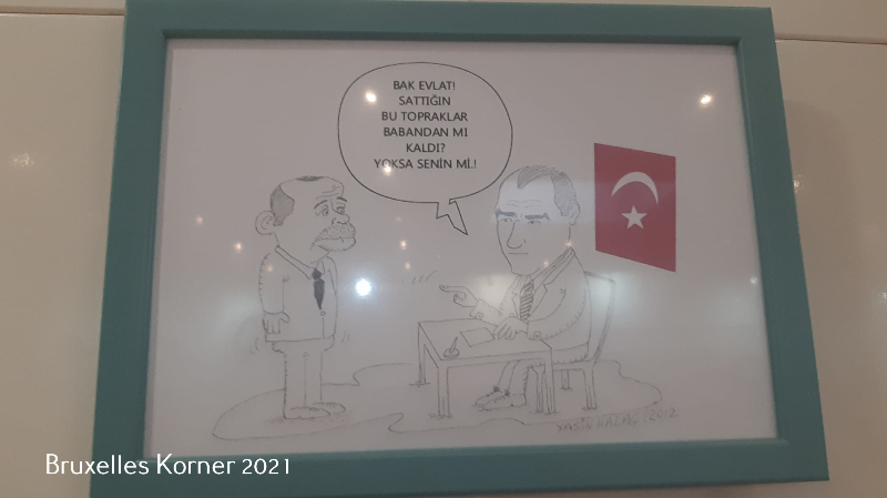Yusuf Cınal'ın Yeni kitabi ve Yasin Halaç'ın yeni karikatürleri sergilendi.