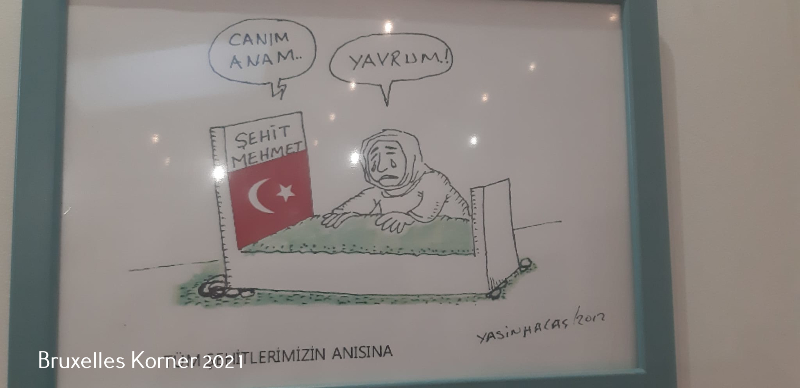Yusuf Cınal'ın Yeni kitabi ve Yasin Halaç'ın yeni karikatürleri sergilendi.
