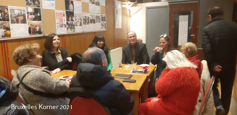 Yusuf Cınal'ın Yeni kitabi ve Yasin Halaç'ın yeni karikatürleri sergilendi.