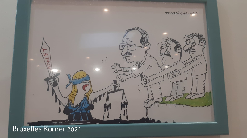 Yusuf Cınal'ın Yeni kitabi ve Yasin Halaç'ın yeni karikatürleri sergilendi.