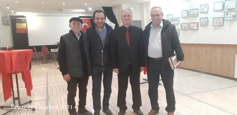 Yusuf Cınal'ın Yeni kitabi ve Yasin Halaç'ın yeni karikatürleri sergilendi.