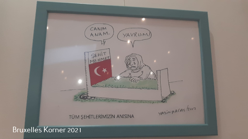Yusuf Cınal'ın Yeni kitabi ve Yasin Halaç'ın yeni karikatürleri sergilendi.