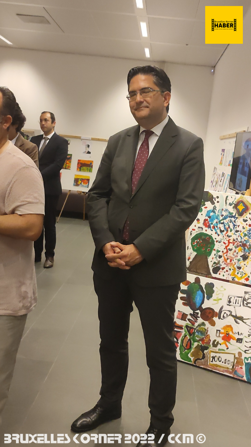 Resmin Sihirli dünyası Projesi- resim sergisi