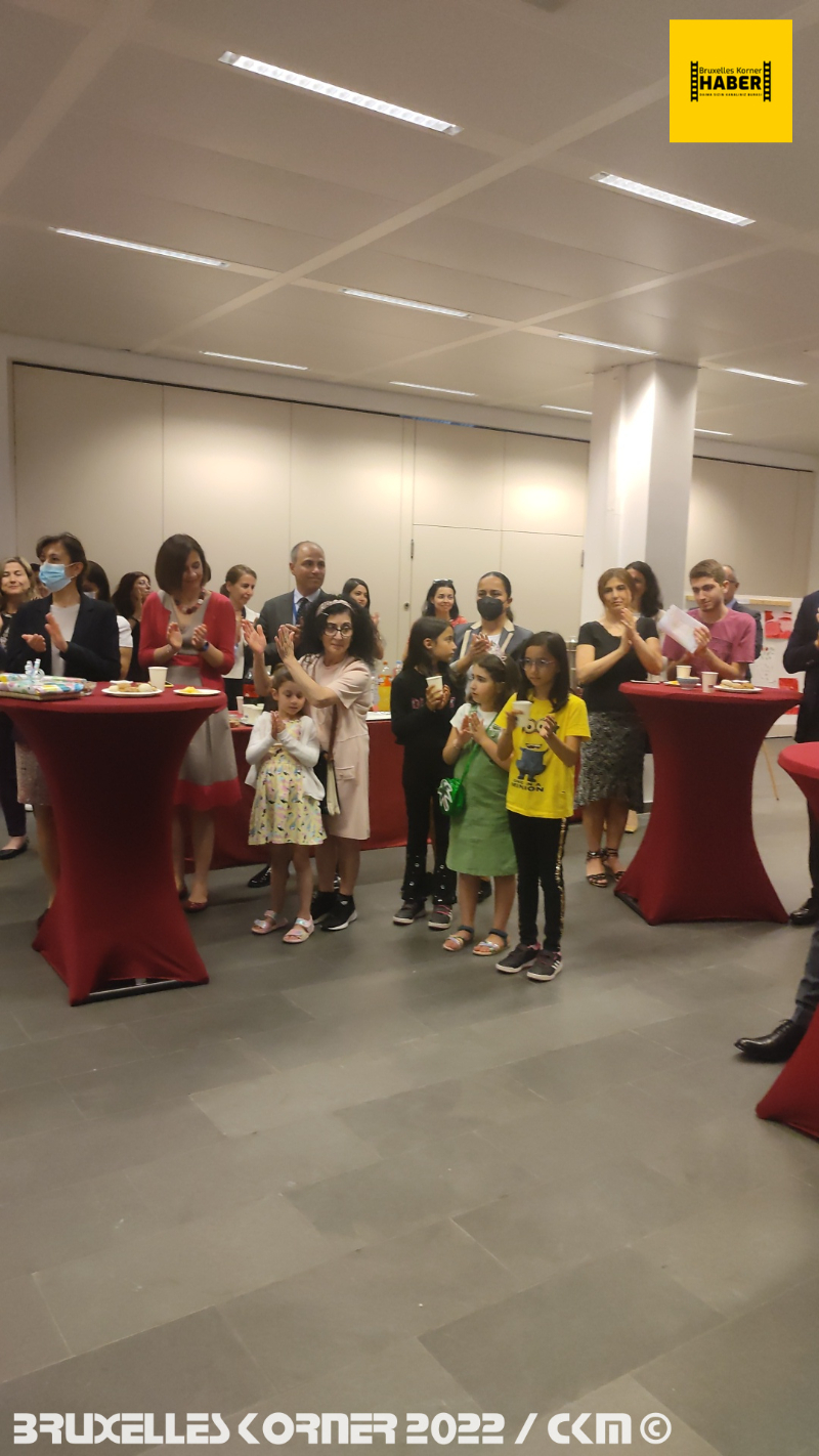 Resmin Sihirli dünyası Projesi- resim sergisi
