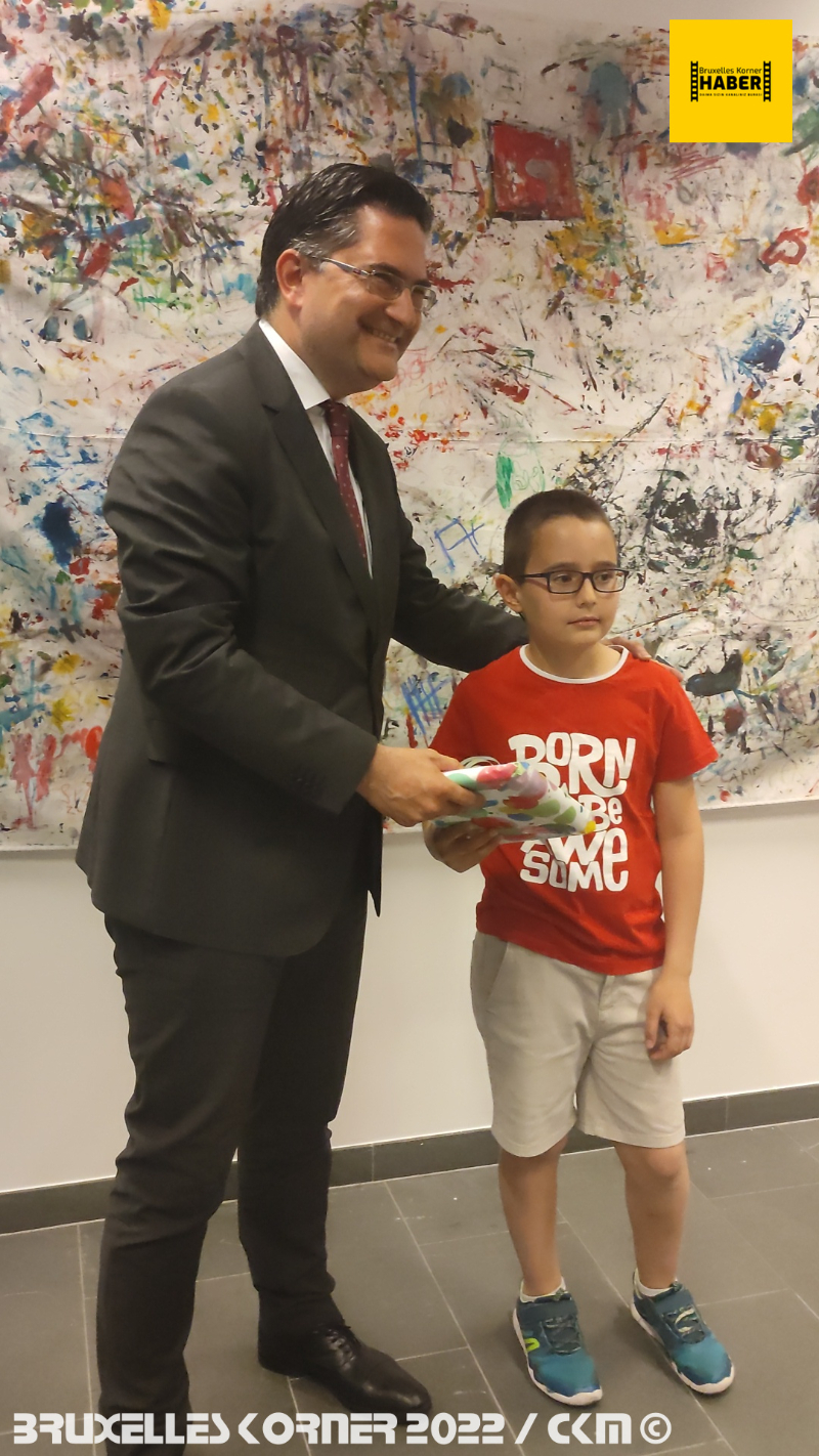 Resmin Sihirli dünyası Projesi- resim sergisi