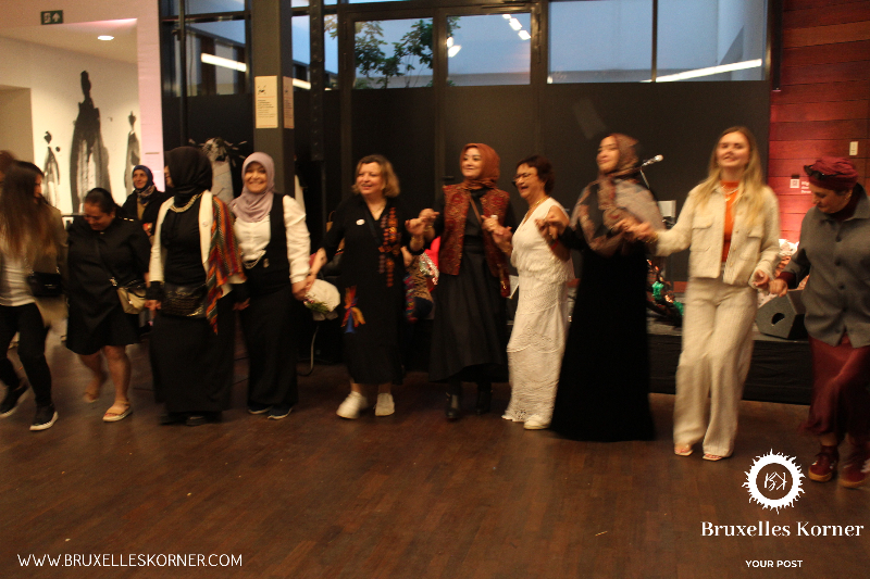 TÜRK KADINLARI İŞ BAŞINDA: DÜNYA MODA EVİNDE BİR İLK!