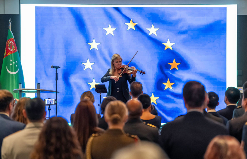 Bruxelles célèbre les 30 ans de neutralité permanente du Turkménistan