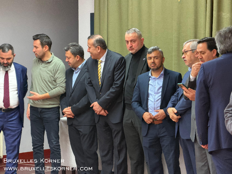 Brüksel’de Bayram Buluşması Belçika Diyanet Vakfı’nın geleneksel bayramlaşma töreni geniş katılımla gerçekleşti