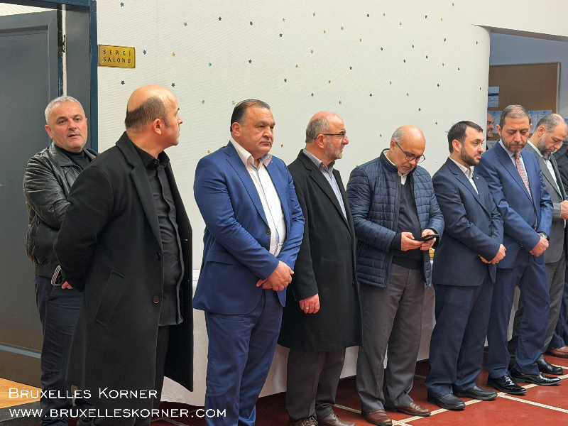 Brüksel’de Bayram Buluşması Belçika Diyanet Vakfı’nın geleneksel bayramlaşma töreni geniş katılımla gerçekleşti