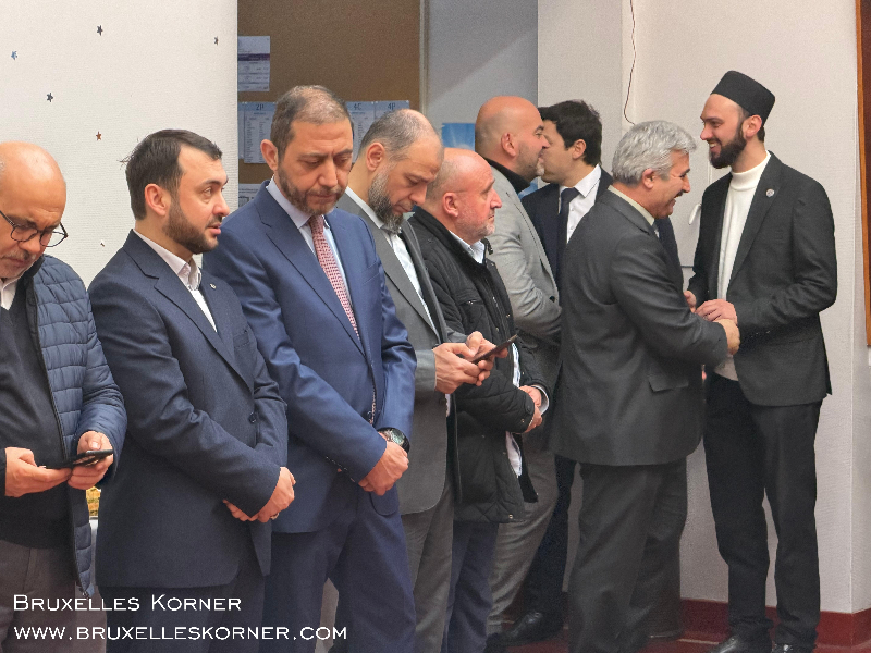 Brüksel’de Bayram Buluşması Belçika Diyanet Vakfı’nın geleneksel bayramlaşma töreni geniş katılımla gerçekleşti