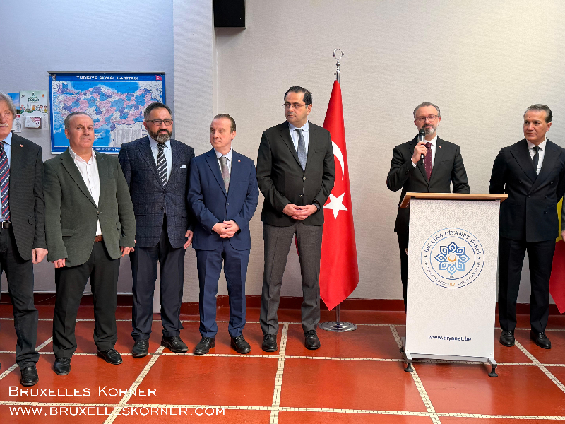 Brüksel’de Bayram Buluşması Belçika Diyanet Vakfı’nın geleneksel bayramlaşma töreni geniş katılımla gerçekleşti