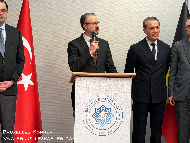 Brüksel’de Bayram Buluşması Belçika Diyanet Vakfı’nın geleneksel bayramlaşma töreni geniş katılımla gerçekleşti