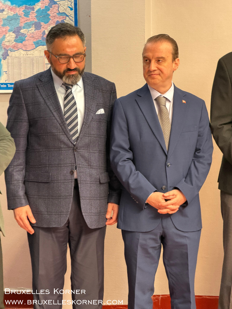 Brüksel’de Bayram Buluşması Belçika Diyanet Vakfı’nın geleneksel bayramlaşma töreni geniş katılımla gerçekleşti