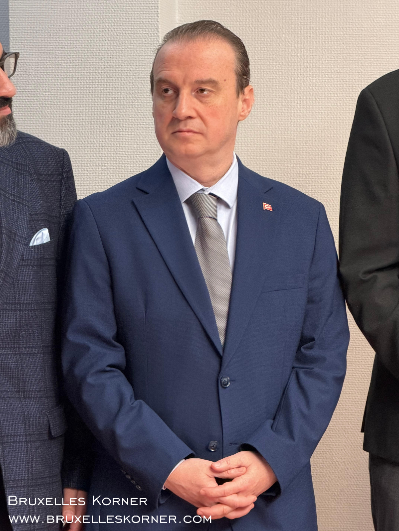 Brüksel’de Bayram Buluşması Belçika Diyanet Vakfı’nın geleneksel bayramlaşma töreni geniş katılımla gerçekleşti