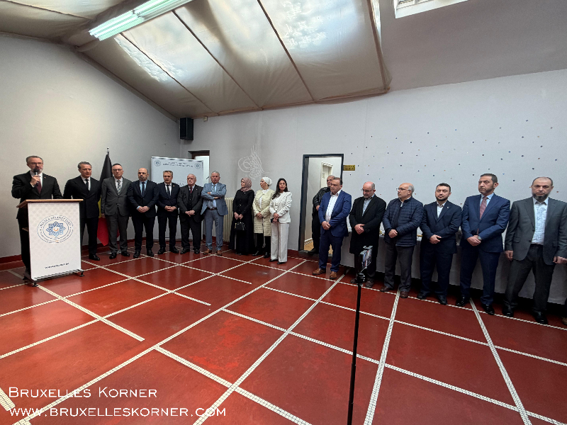 Brüksel’de Bayram Buluşması Belçika Diyanet Vakfı’nın geleneksel bayramlaşma töreni geniş katılımla gerçekleşti