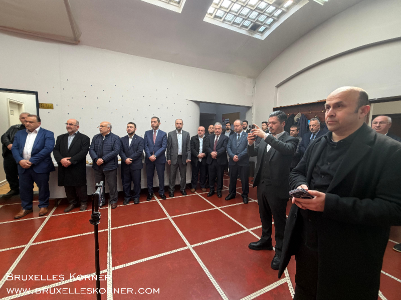Brüksel’de Bayram Buluşması Belçika Diyanet Vakfı’nın geleneksel bayramlaşma töreni geniş katılımla gerçekleşti