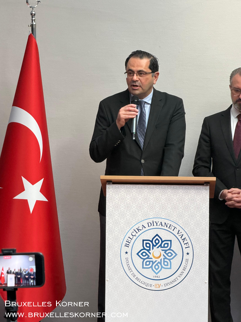 Brüksel’de Bayram Buluşması Belçika Diyanet Vakfı’nın geleneksel bayramlaşma töreni geniş katılımla gerçekleşti