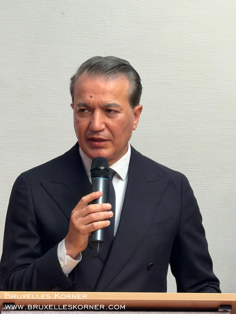 Brüksel’de Bayram Buluşması Belçika Diyanet Vakfı’nın geleneksel bayramlaşma töreni geniş katılımla gerçekleşti