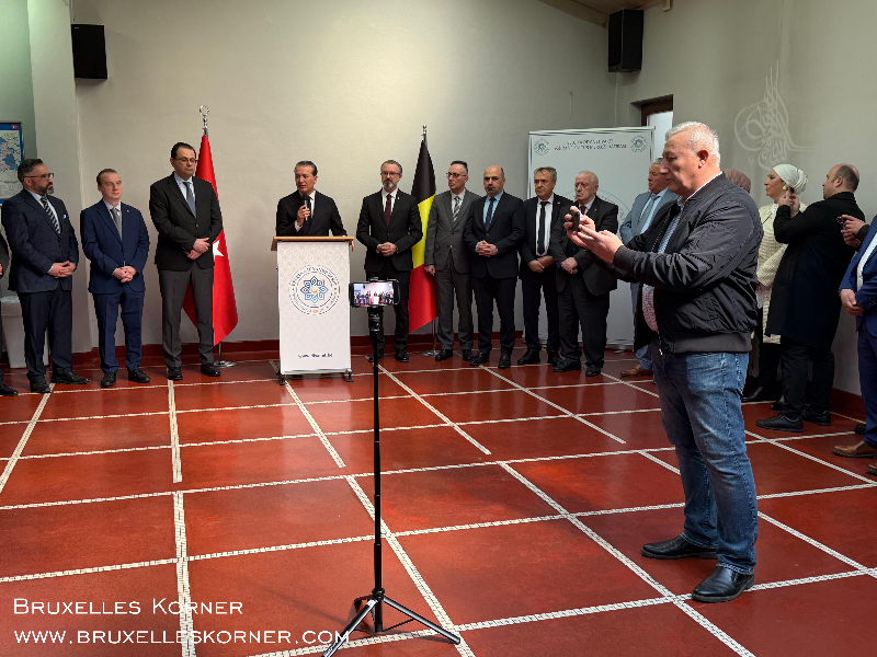 Brüksel’de Bayram Buluşması Belçika Diyanet Vakfı’nın geleneksel bayramlaşma töreni geniş katılımla gerçekleşti