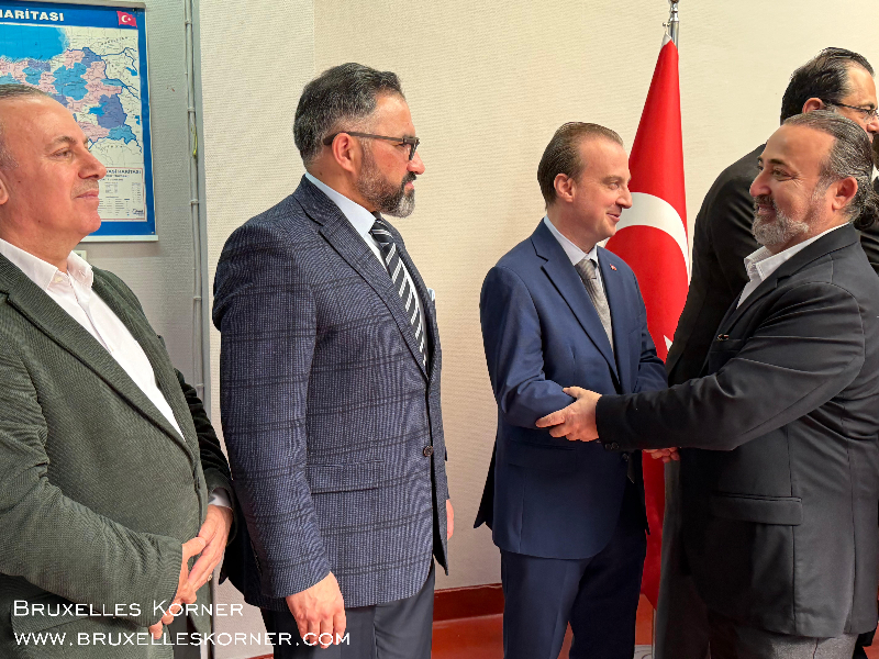 Brüksel’de Bayram Buluşması Belçika Diyanet Vakfı’nın geleneksel bayramlaşma töreni geniş katılımla gerçekleşti