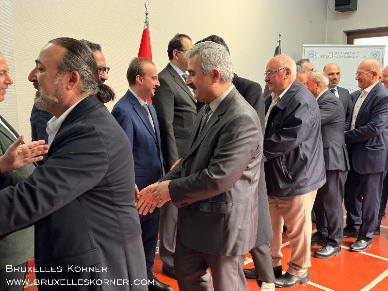 Brüksel’de Bayram Buluşması Belçika Diyanet Vakfı’nın geleneksel bayramlaşma töreni geniş katılımla gerçekleşti
