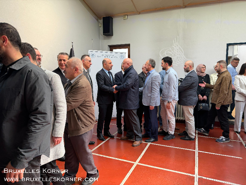 Brüksel’de Bayram Buluşması Belçika Diyanet Vakfı’nın geleneksel bayramlaşma töreni geniş katılımla gerçekleşti