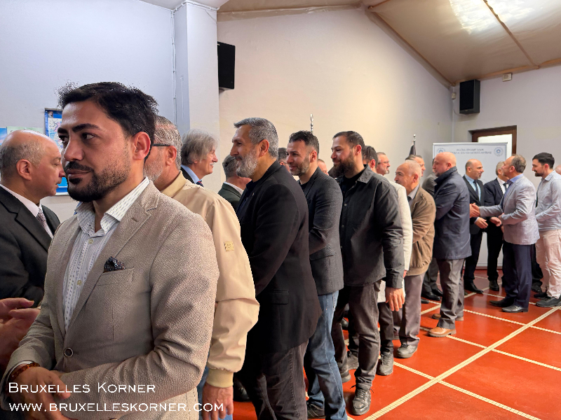 Brüksel’de Bayram Buluşması Belçika Diyanet Vakfı’nın geleneksel bayramlaşma töreni geniş katılımla gerçekleşti