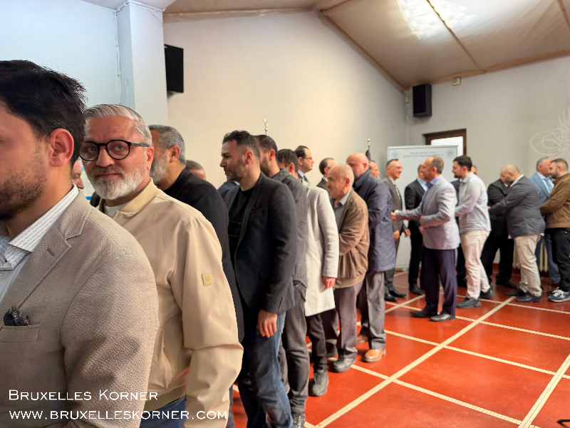 Brüksel’de Bayram Buluşması Belçika Diyanet Vakfı’nın geleneksel bayramlaşma töreni geniş katılımla gerçekleşti