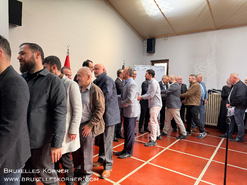 Brüksel’de Bayram Buluşması Belçika Diyanet Vakfı’nın geleneksel bayramlaşma töreni geniş katılımla gerçekleşti