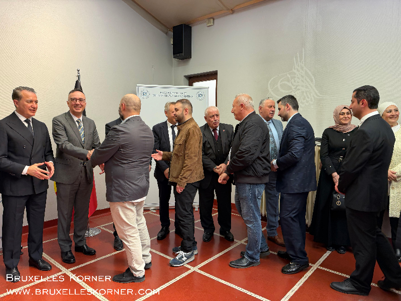 Brüksel’de Bayram Buluşması Belçika Diyanet Vakfı’nın geleneksel bayramlaşma töreni geniş katılımla gerçekleşti
