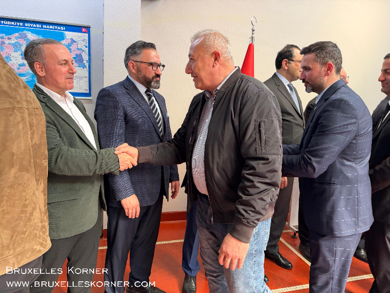 Brüksel’de Bayram Buluşması Belçika Diyanet Vakfı’nın geleneksel bayramlaşma töreni geniş katılımla gerçekleşti