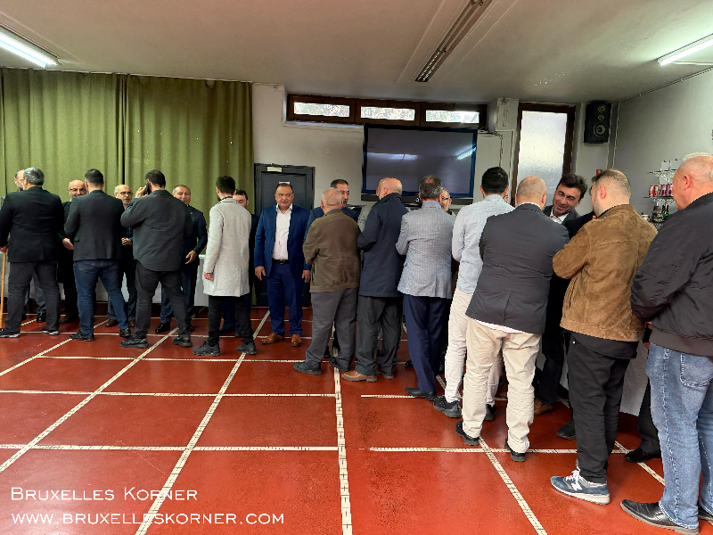 Brüksel’de Bayram Buluşması Belçika Diyanet Vakfı’nın geleneksel bayramlaşma töreni geniş katılımla gerçekleşti