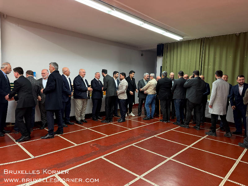 Brüksel’de Bayram Buluşması Belçika Diyanet Vakfı’nın geleneksel bayramlaşma töreni geniş katılımla gerçekleşti