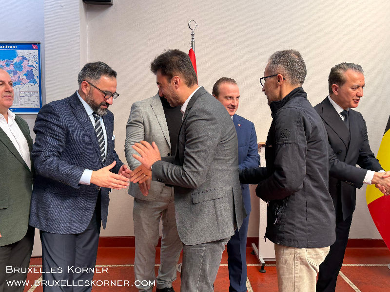 Brüksel’de Bayram Buluşması Belçika Diyanet Vakfı’nın geleneksel bayramlaşma töreni geniş katılımla gerçekleşti