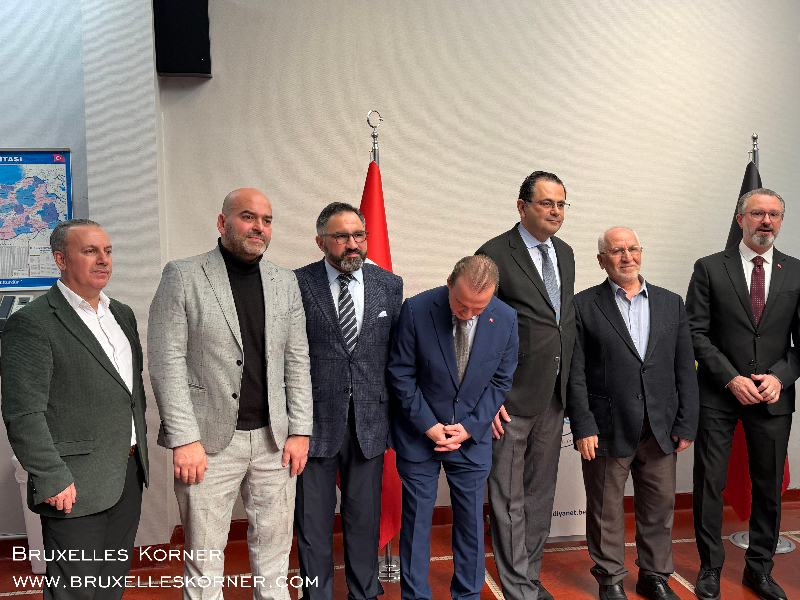 Brüksel’de Bayram Buluşması Belçika Diyanet Vakfı’nın geleneksel bayramlaşma töreni geniş katılımla gerçekleşti