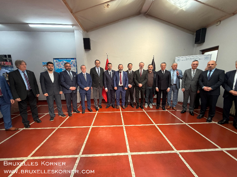 Brüksel’de Bayram Buluşması Belçika Diyanet Vakfı’nın geleneksel bayramlaşma töreni geniş katılımla gerçekleşti