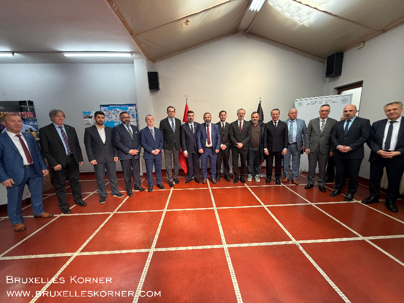 Brüksel’de Bayram Buluşması Belçika Diyanet Vakfı’nın geleneksel bayramlaşma töreni geniş katılımla gerçekleşti