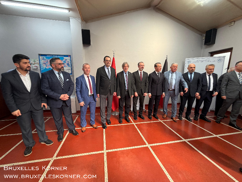 Brüksel’de Bayram Buluşması Belçika Diyanet Vakfı’nın geleneksel bayramlaşma töreni geniş katılımla gerçekleşti