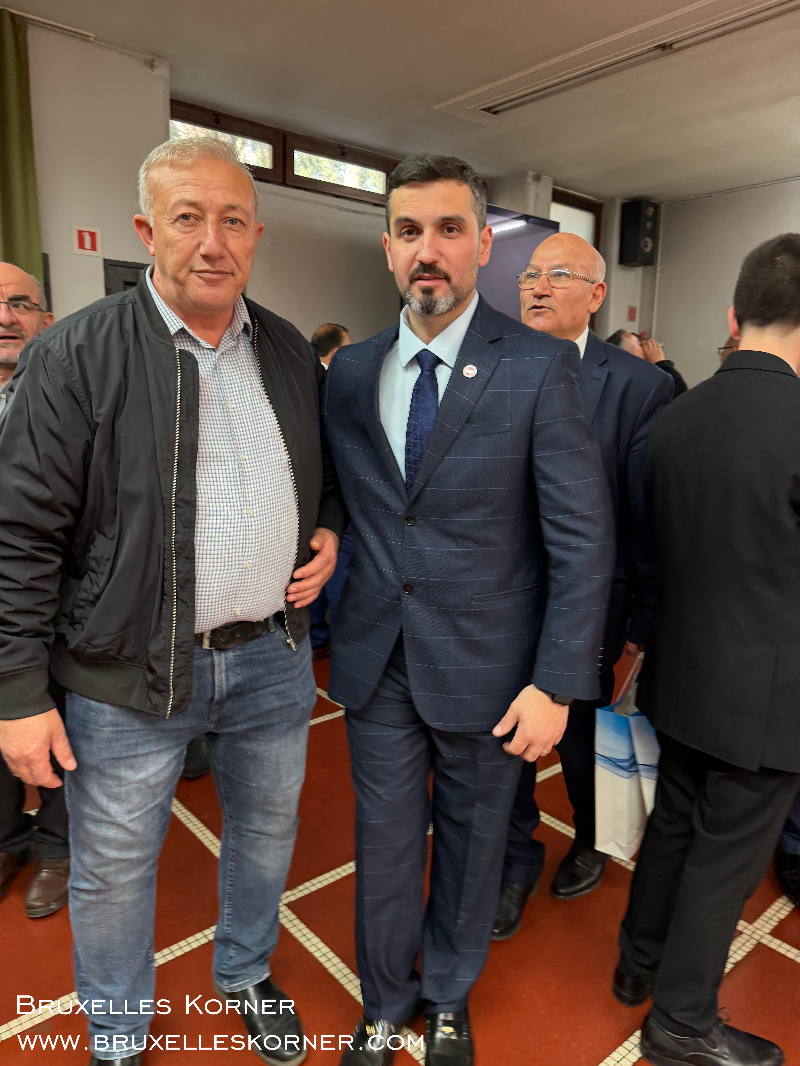 Brüksel’de Bayram Buluşması Belçika Diyanet Vakfı’nın geleneksel bayramlaşma töreni geniş katılımla gerçekleşti