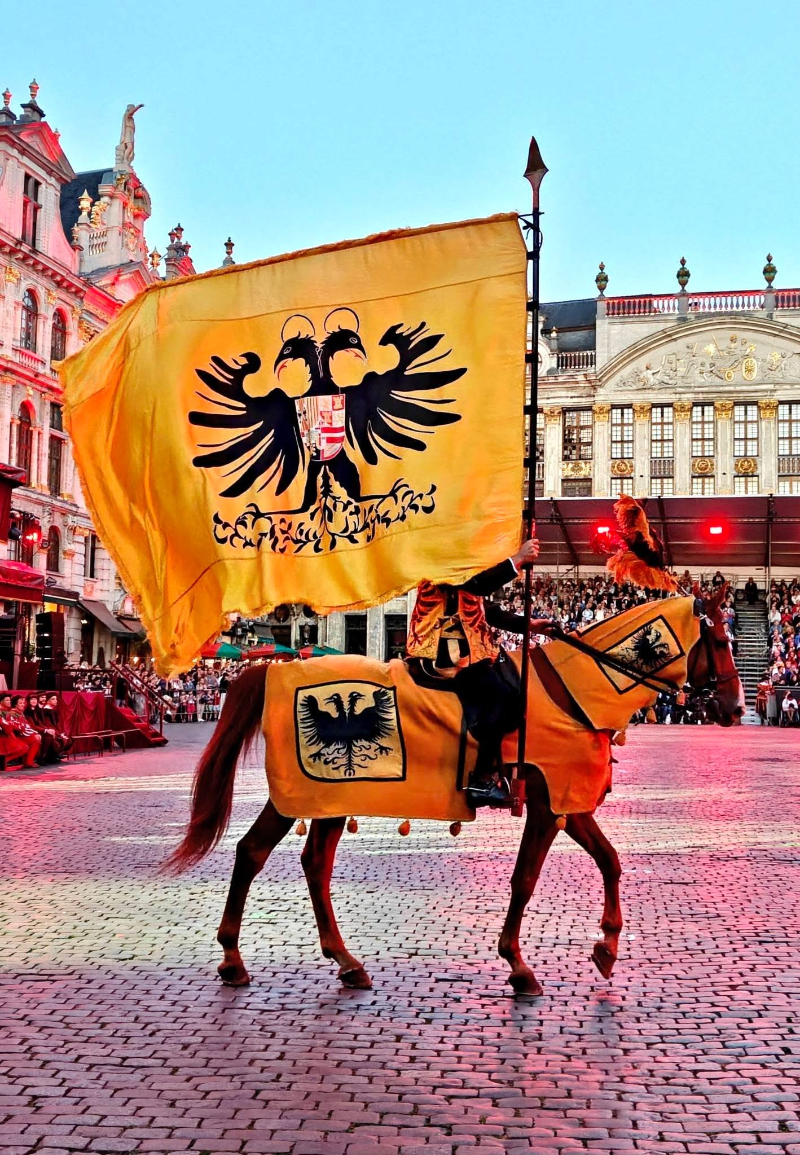 Brüksel Ommegang'ı: Kafelerin ve Brasserielerin Ardındaki Belçika'nın En Eski Geleneklerinden Birinin Hikâyesi