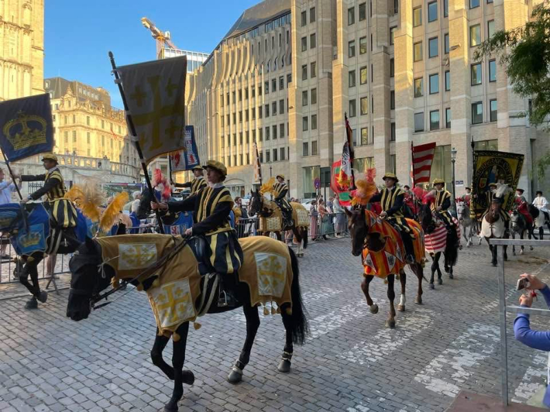 Brüksel Ommegang'ı: Kafelerin ve Brasserielerin Ardındaki Belçika'nın En Eski Geleneklerinden Birinin Hikâyesi