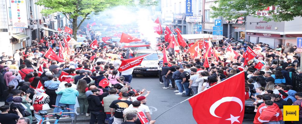Cumhurbaşkanı Erdoğan'ın seçim başarısı Brüksel'de kutlandı
