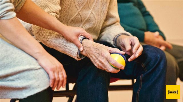 "Alzheimer" hasta sayısının 10 yıl içinde 135 milyona çıkması öngörülüyor