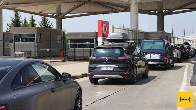 Yurt dışından emeklilerin yabancı plakalı taşıtları için sağlanan süre uzatımı Resmi Gazete'de