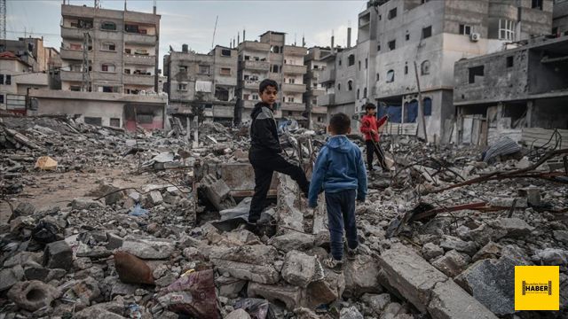 Modern zamanın en uzun işgaline tanık olan Gazze'de İsrail saldırıları 90. gününde sürüyor