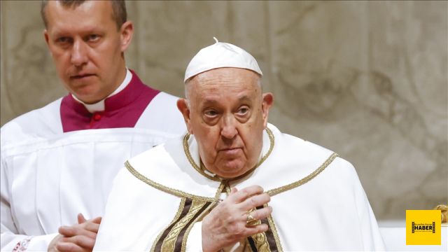 Papa, çocuk istismarını göz ardı ettiği ileri sürülen başpiskoposun istifasını kabul etti