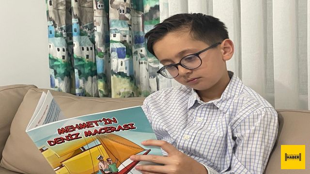 10 YAŞINDA İLK ÖYKÜ KİTABINI YAYINLANDI